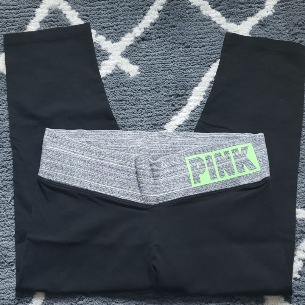 VS PINK yoga capris